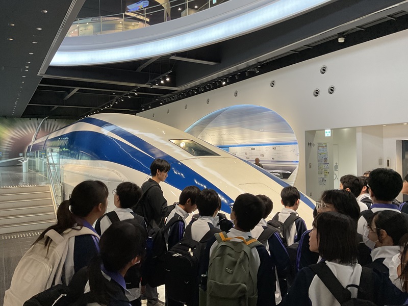 【中学校】中学１年生 山梨へオープニングセミナーに行ってきました！
