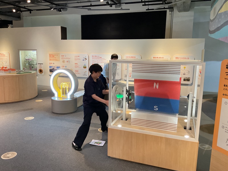 【中学校】がすてなーに　ガスの科学館に行ってきました！
